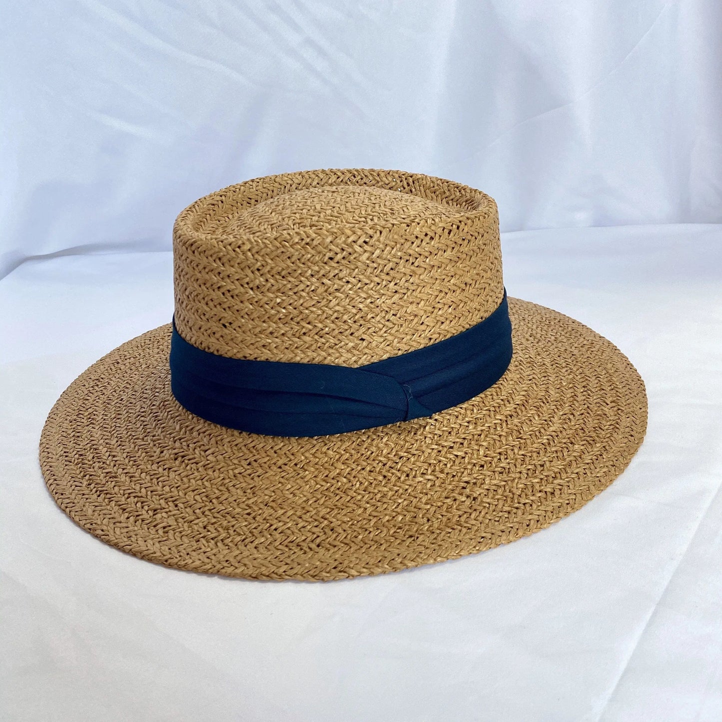 Collumbiana 9 Kira Hat