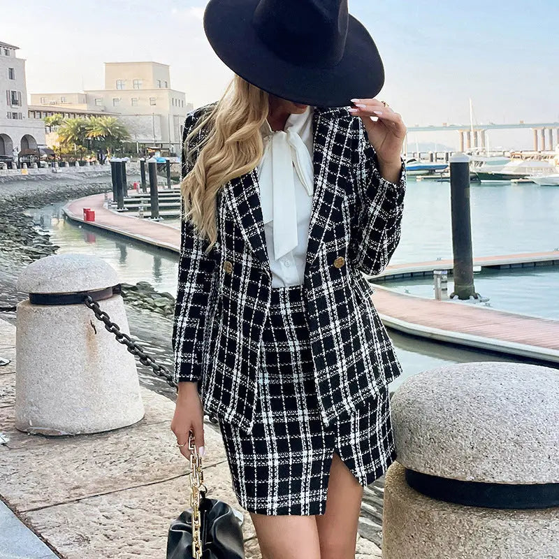 Fashionable Temperament Lady Style Coat High Waist Shorts Two-piece Set Collumbiana