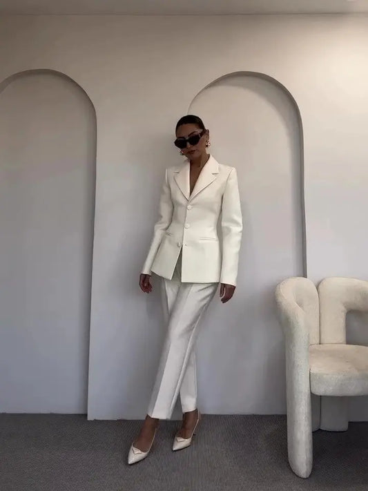 Classic Waist-cinched Blazer & High-waisted Pants White Suit Collumbiana
